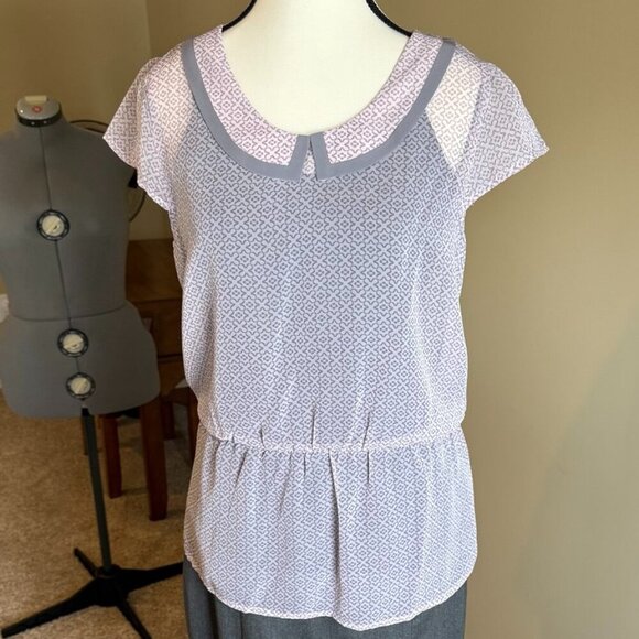 Reitmans Blouse pink grey sheer Top Shirt Feminine Sheer Women's Size M - Picture 1 of 9